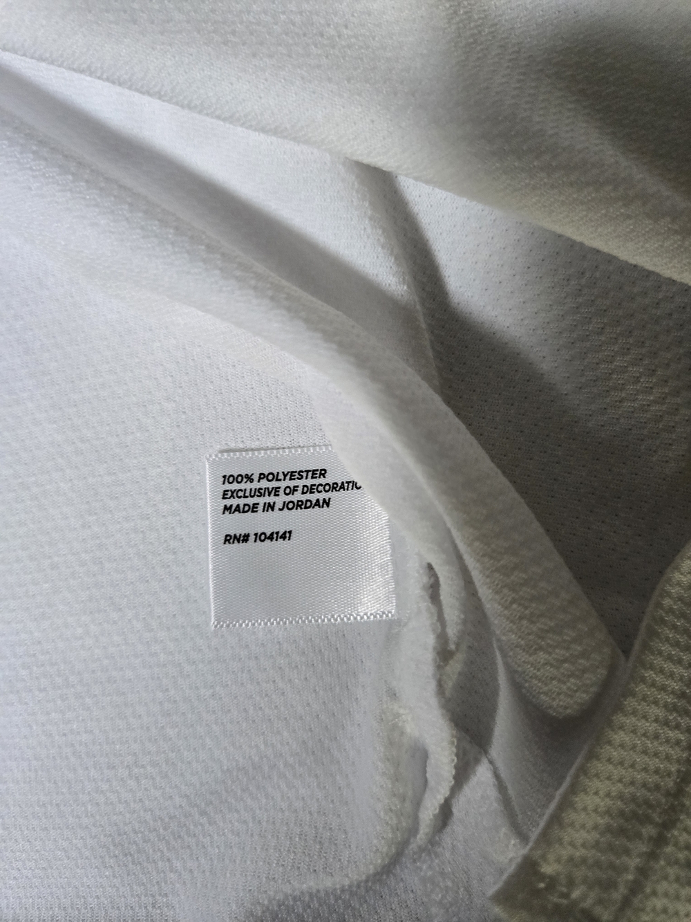 Walter Hagen White Sleeveless Polo Tank with Notch Collar - Picture 6 of 11